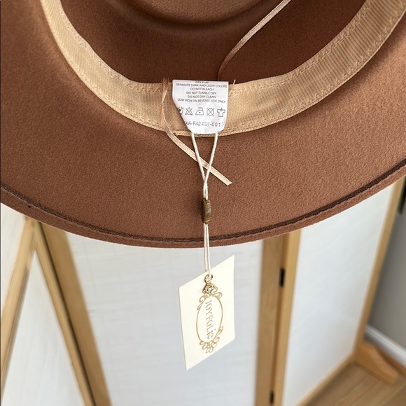 Joyfolie Maye Hat in Cinnamon - Picture 5 of 9